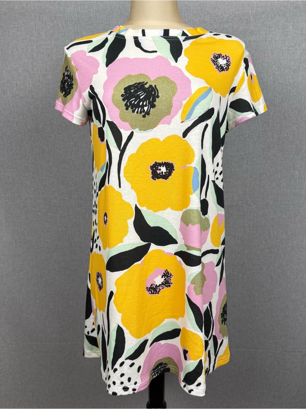 Trisha Tyler Floral Knit Mini Shift Dress Small Short Sleeve